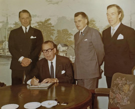 Roberth Ahlgren t.v. med pappa Bengt och bröderna Lennart och Sture. Yngste brodern Björn saknas på bilden.