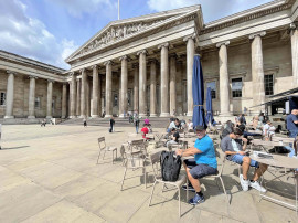 Joe Formgrens på temporär arbetsplats vid British Museum.